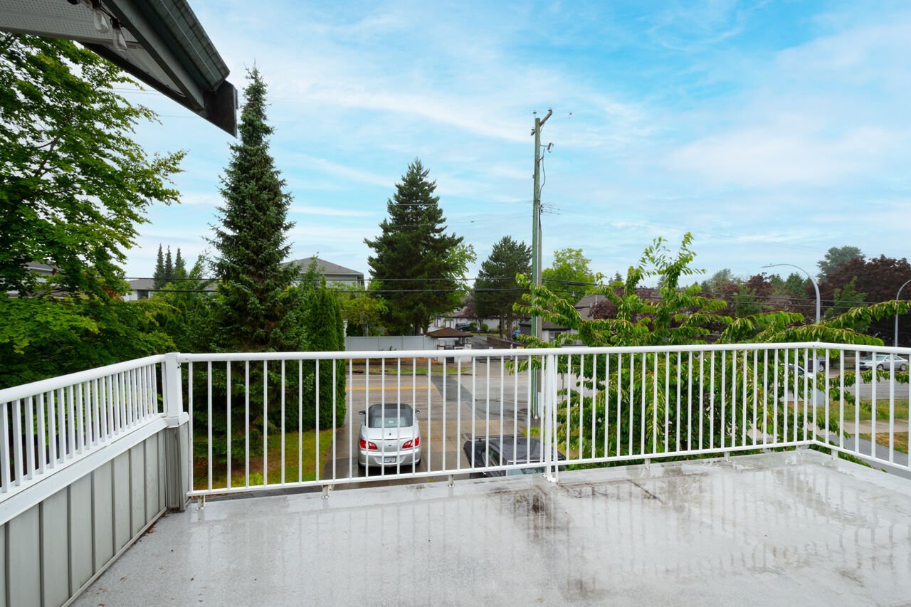 8546 164 Street - Photo 11