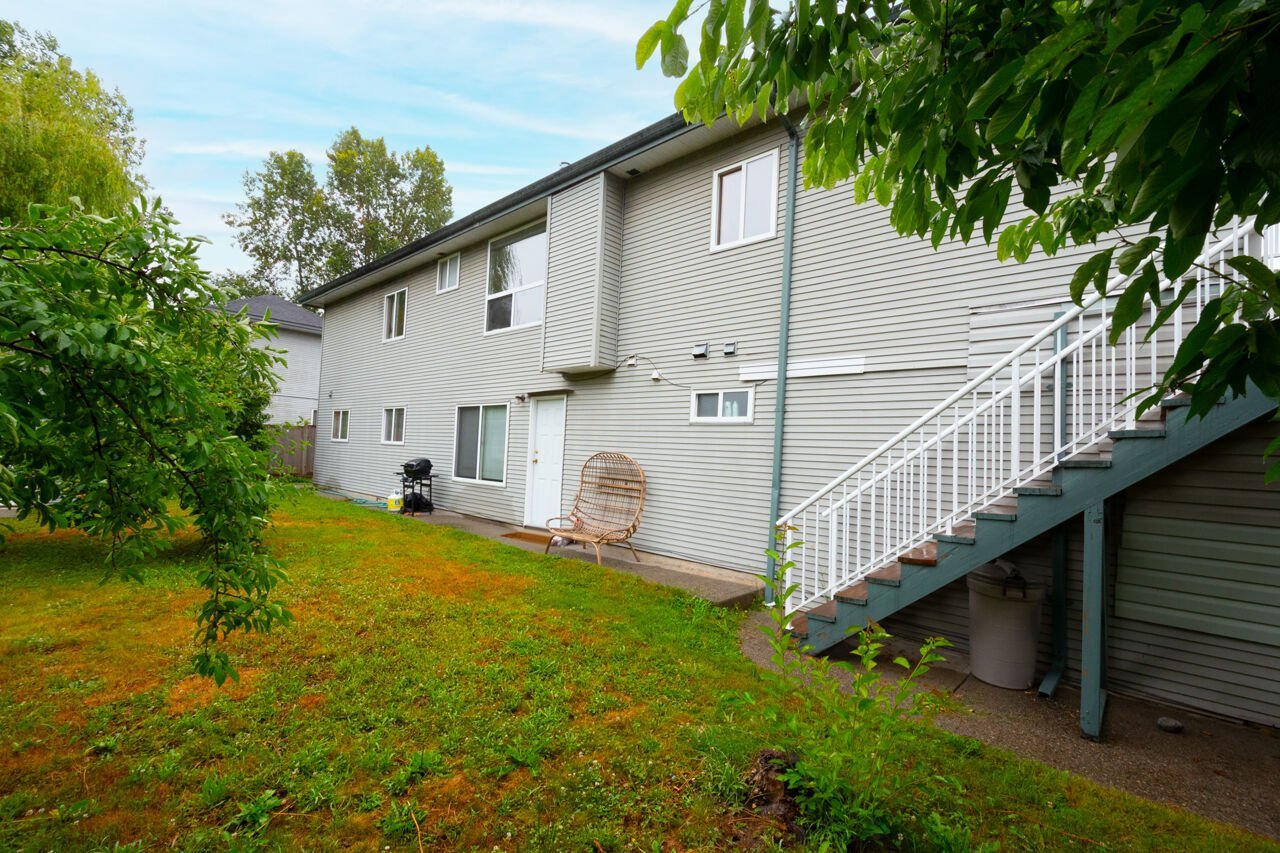 8546 164 Street - Photo 35