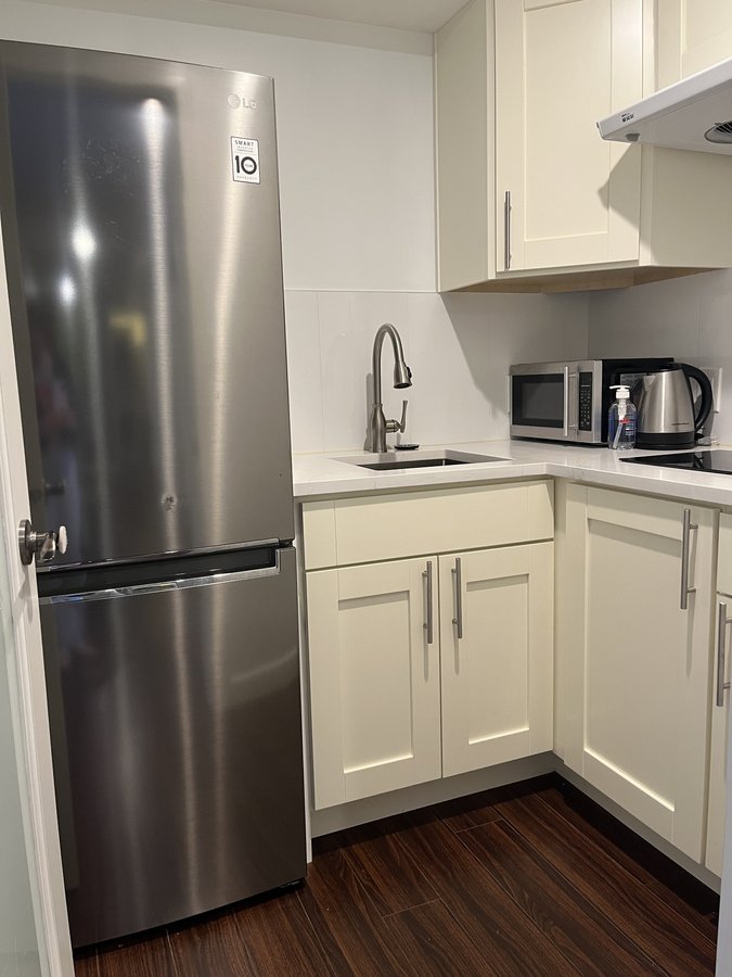 13627 20 Avenue - Photo 2