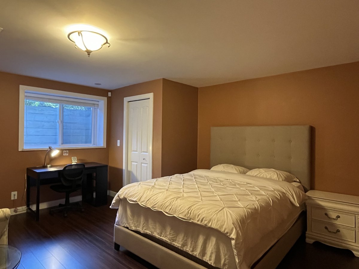 13627 20 Avenue - Photo 8