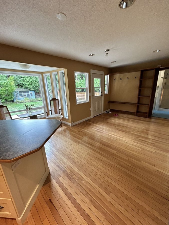 13521 19 Avenue - Photo 2