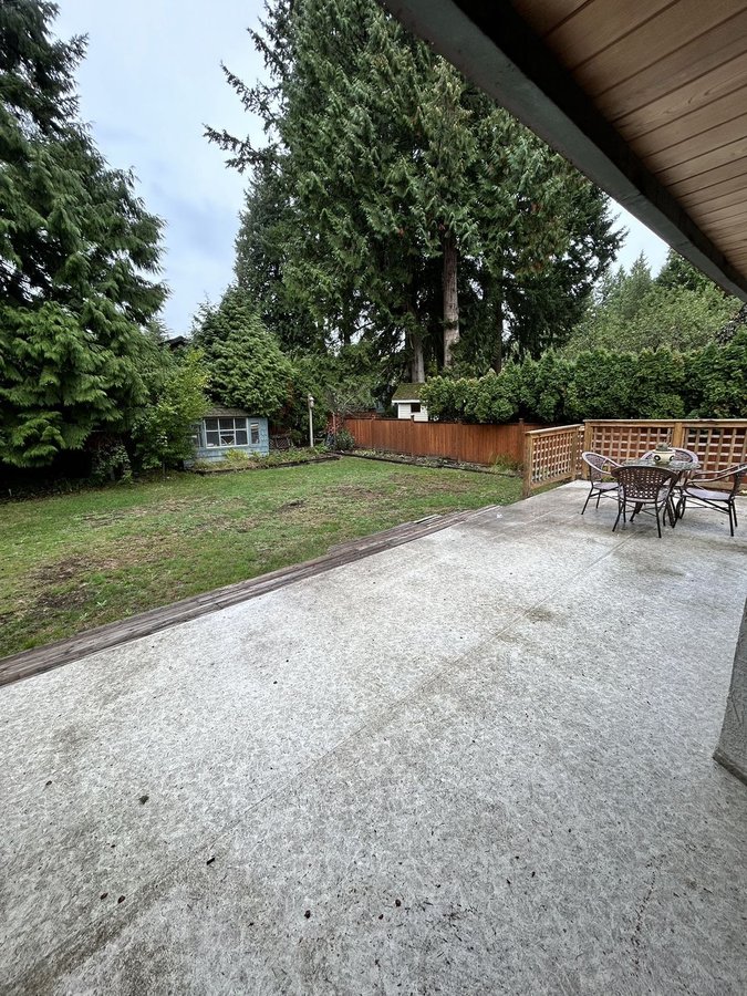 13521 19 Avenue - Photo 14