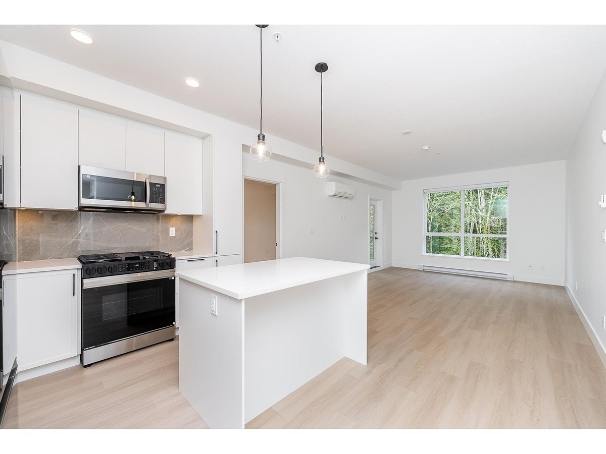 3480 146A Street - Photo 5