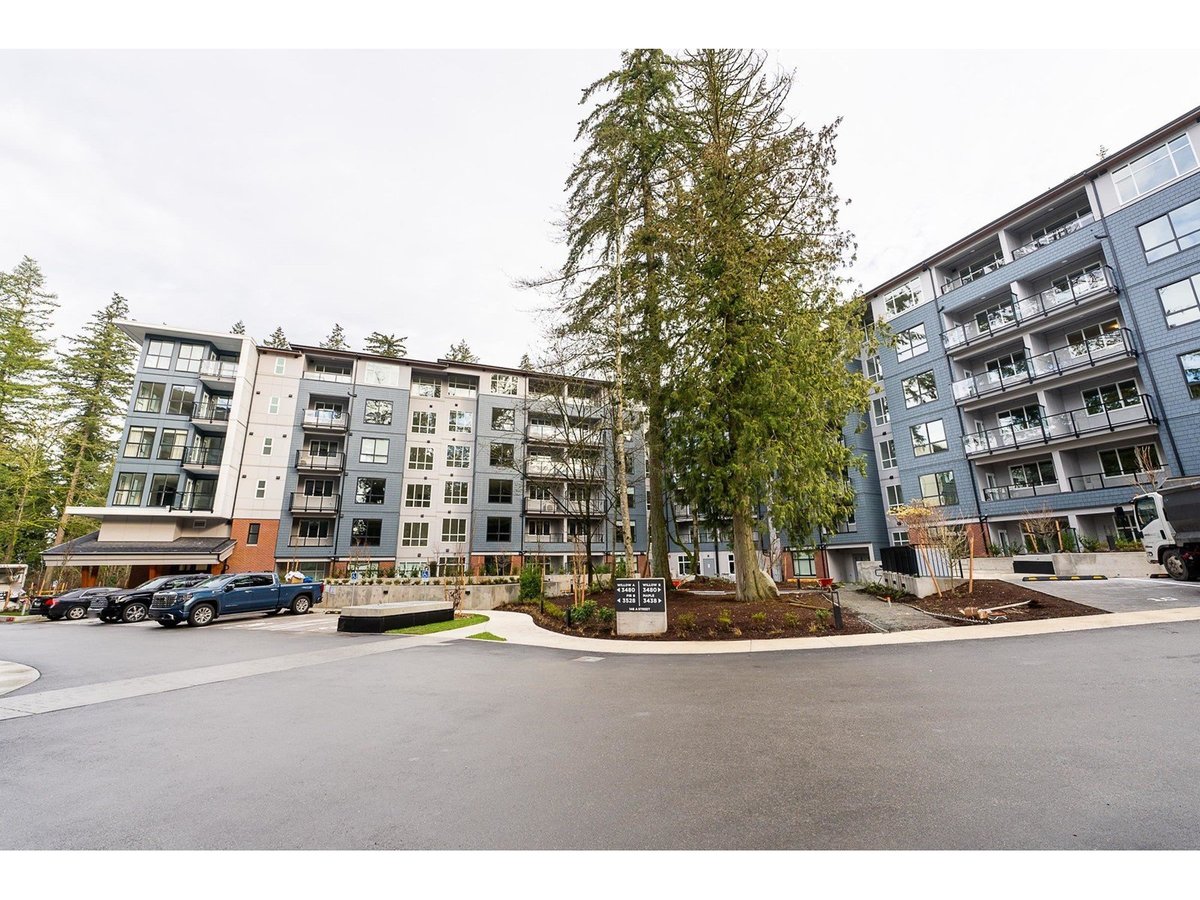 3480 146A Street - Photo 1