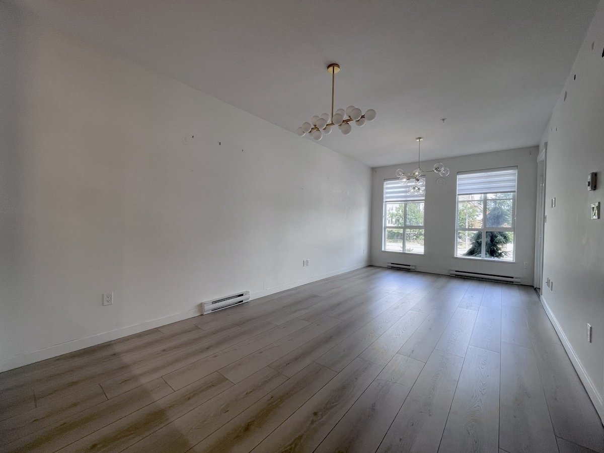 15137 33 Avenue - Photo 2