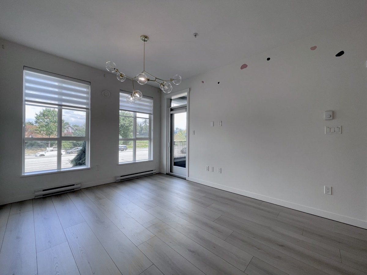 15137 33 Avenue - Photo 4