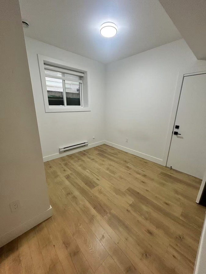 16733 15A Avenue - Photo 5