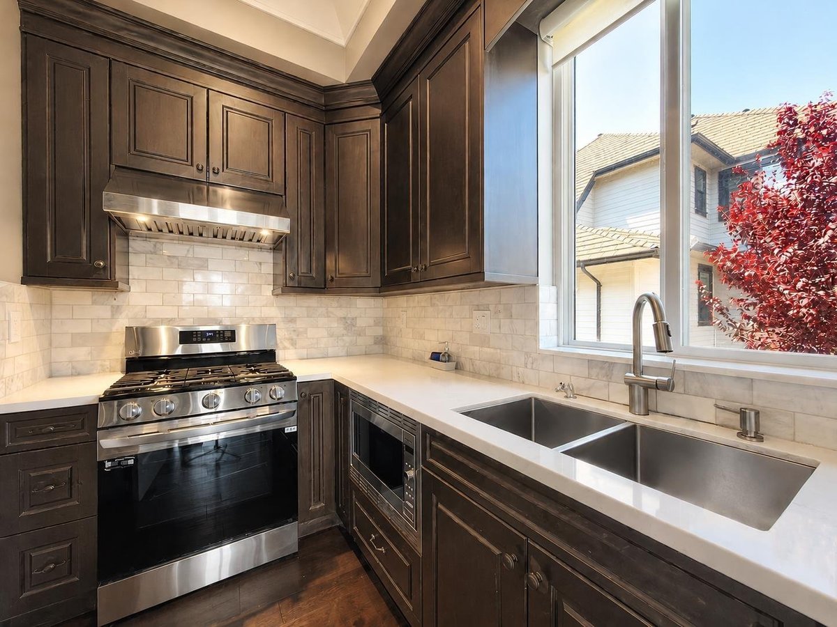 15957 39A AVENUE - Photo 4