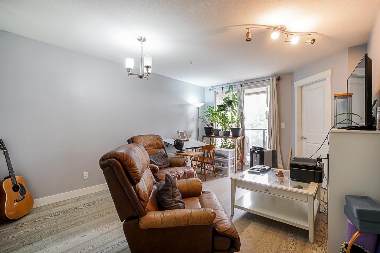 10822 City Parkway - Photo 8