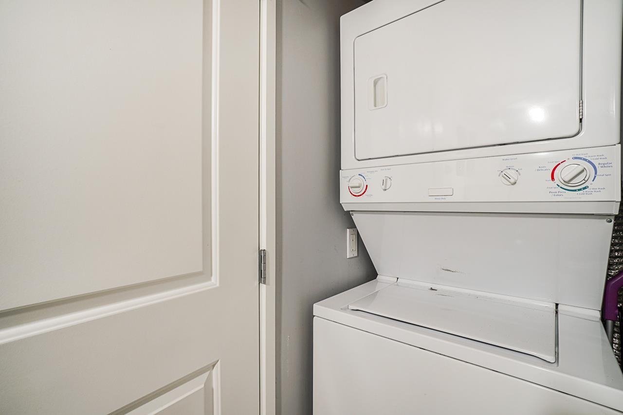 10822 City Parkway - Photo 16