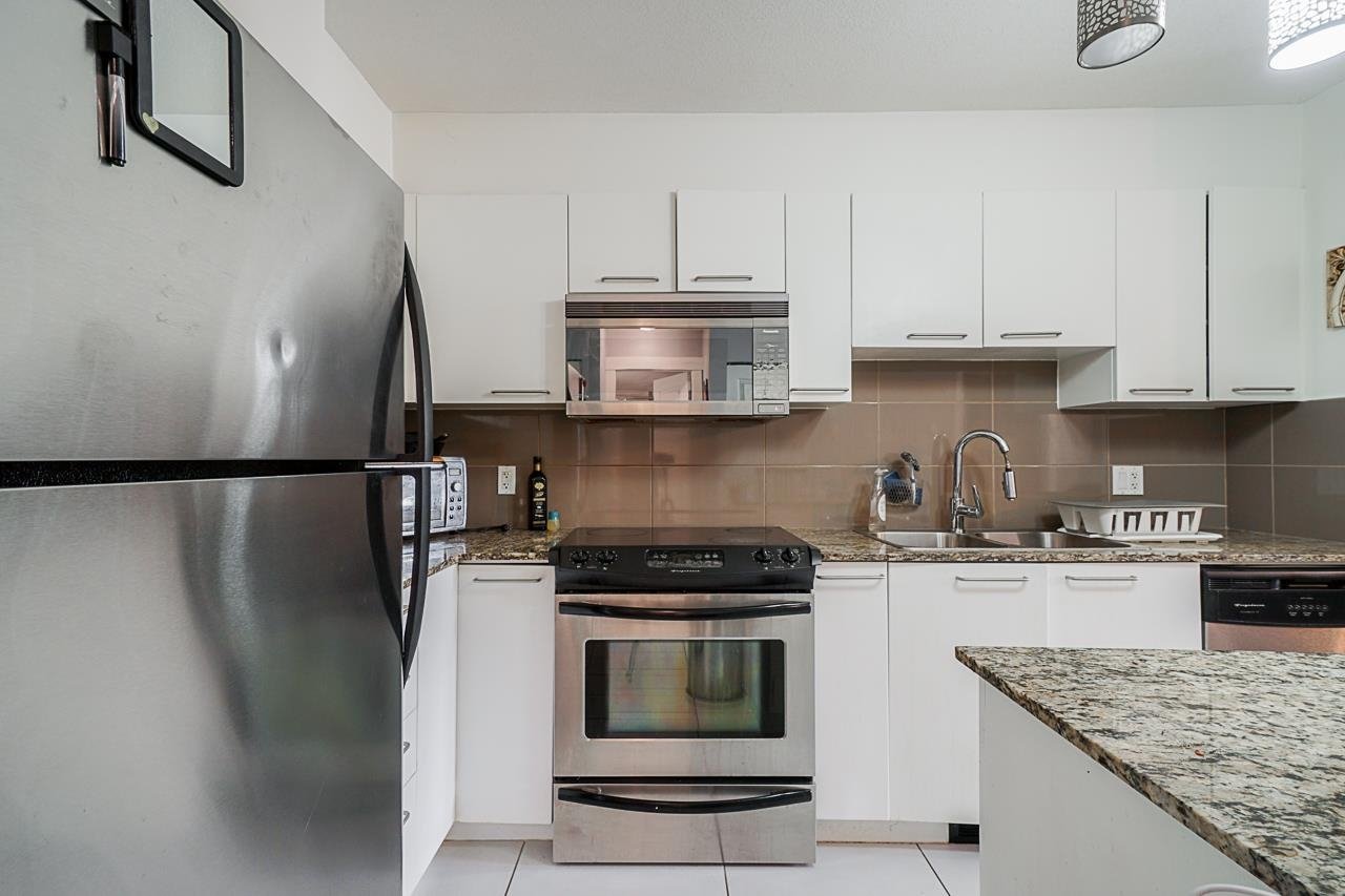 10822 City Parkway - Photo 5