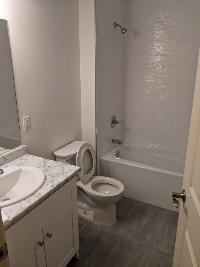 3046 144 Street - Photo 3