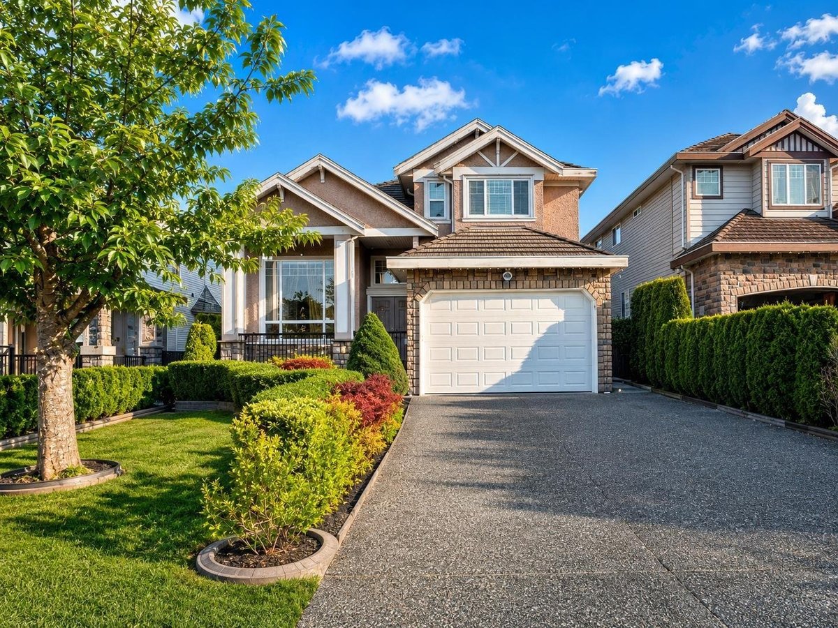15108 76 A AVENUE - Photo 1