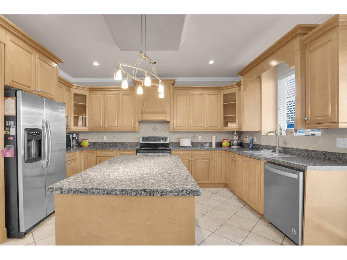 15108 76 A AVENUE - Photo 9