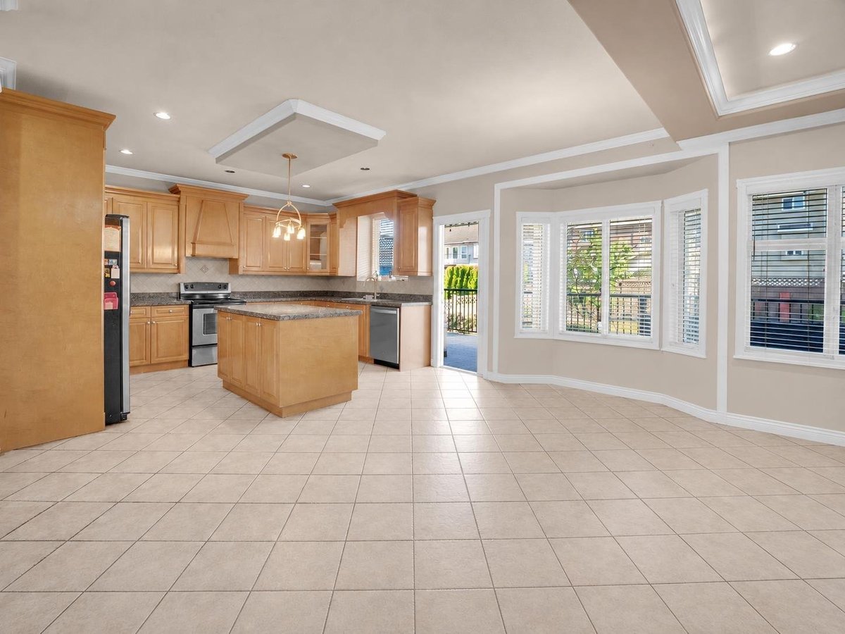 15108 76 A AVENUE - Photo 10