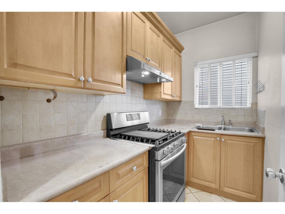 15108 76 A AVENUE - Photo 11
