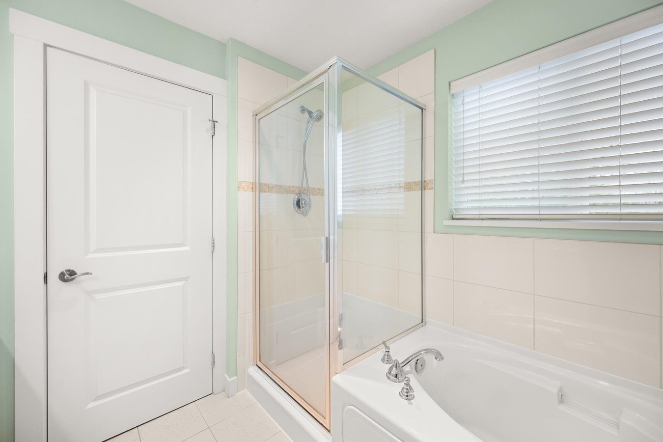 18990 67A Avenue - Photo 12