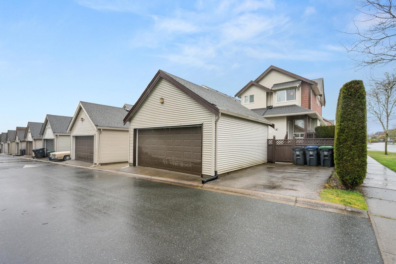 18990 67A Avenue - Photo 19