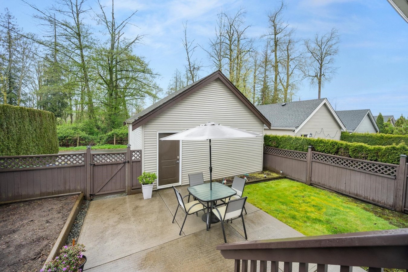 18990 67A Avenue - Photo 22