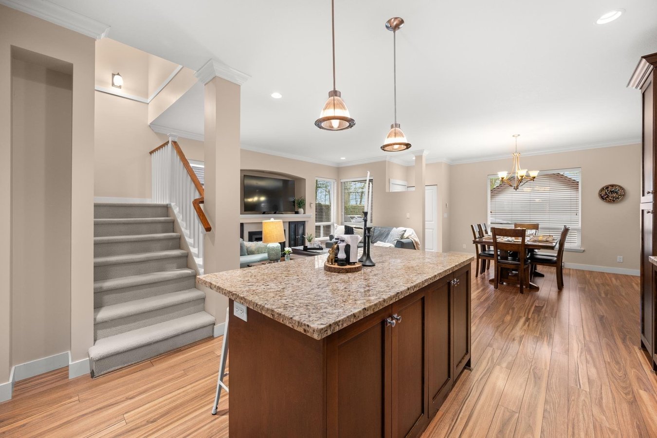 18990 67A Avenue - Photo 24