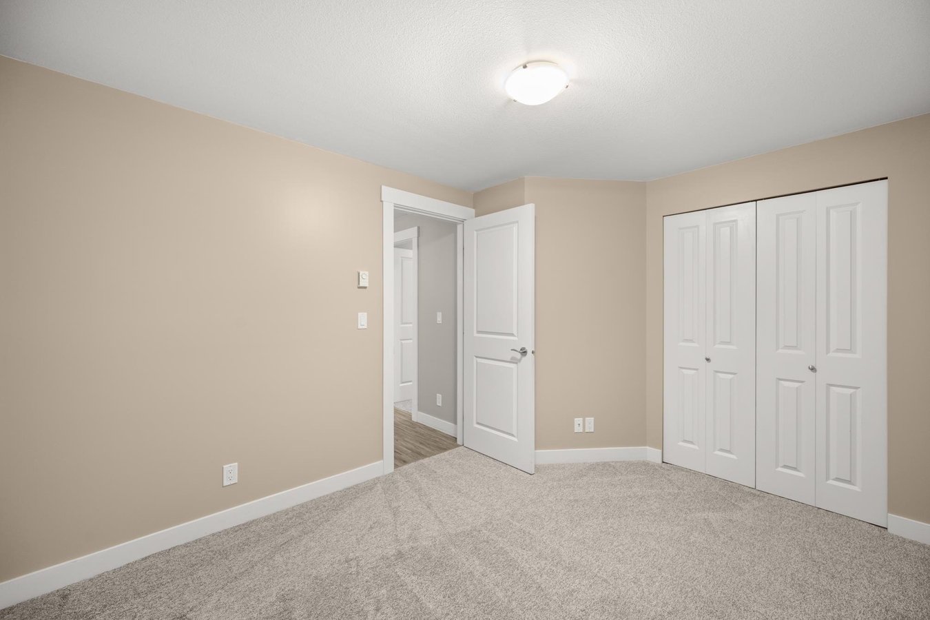 18990 67A Avenue - Photo 7