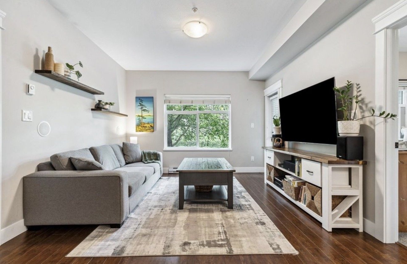 19530 65 Avenue - Photo 1