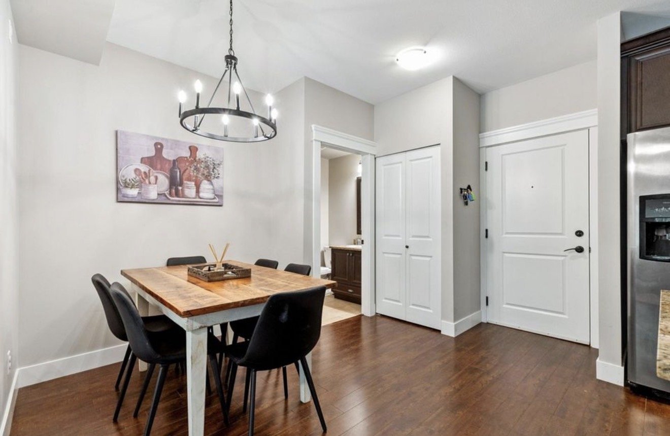 19530 65 Avenue - Photo 5
