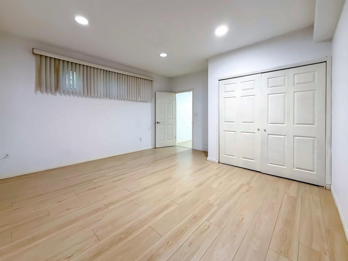 8687 165A Street - Photo 6