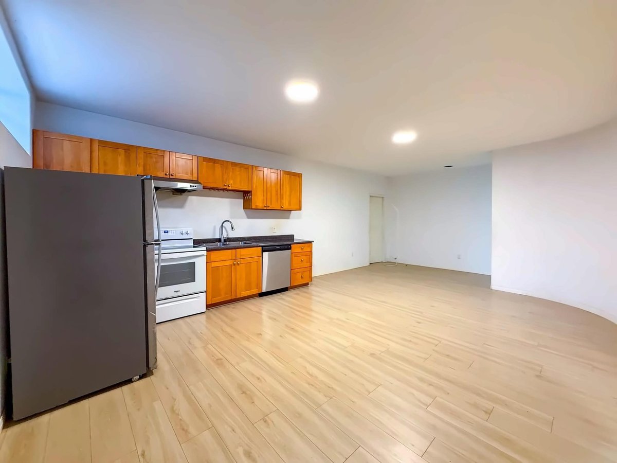 8687 165A Street - Photo 1