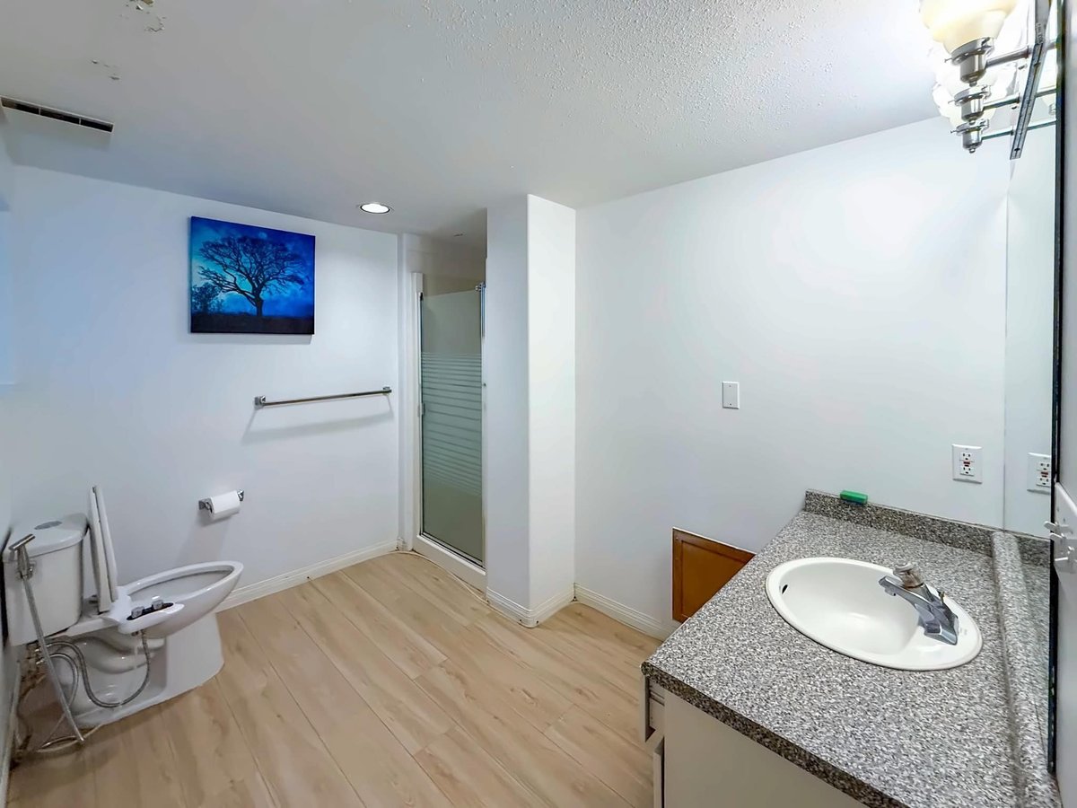 8687 165A Street - Photo 9