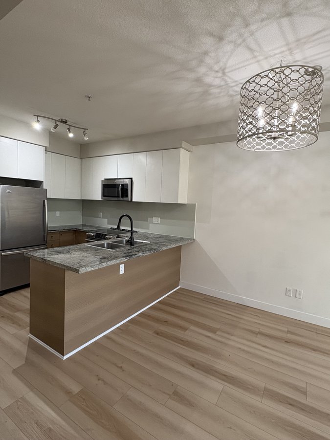 6440 194 Street - Photo 3