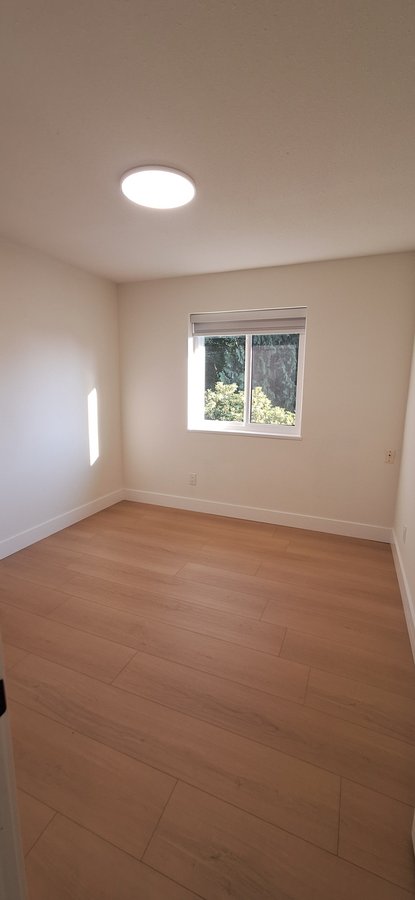 11261 Regal Drive - Photo 6