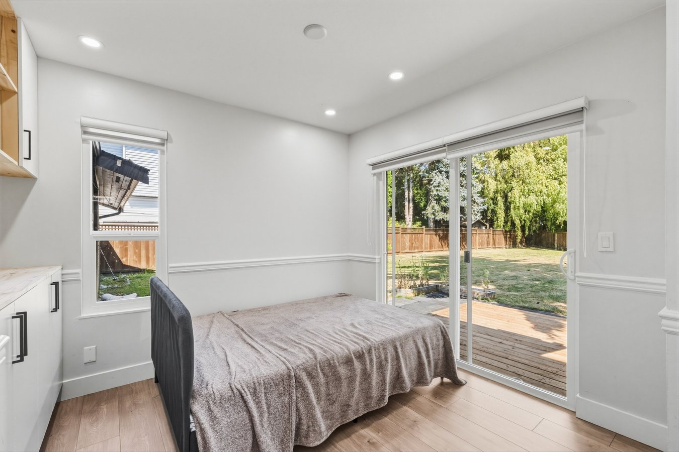 15691 20 Avenue - Photo 8