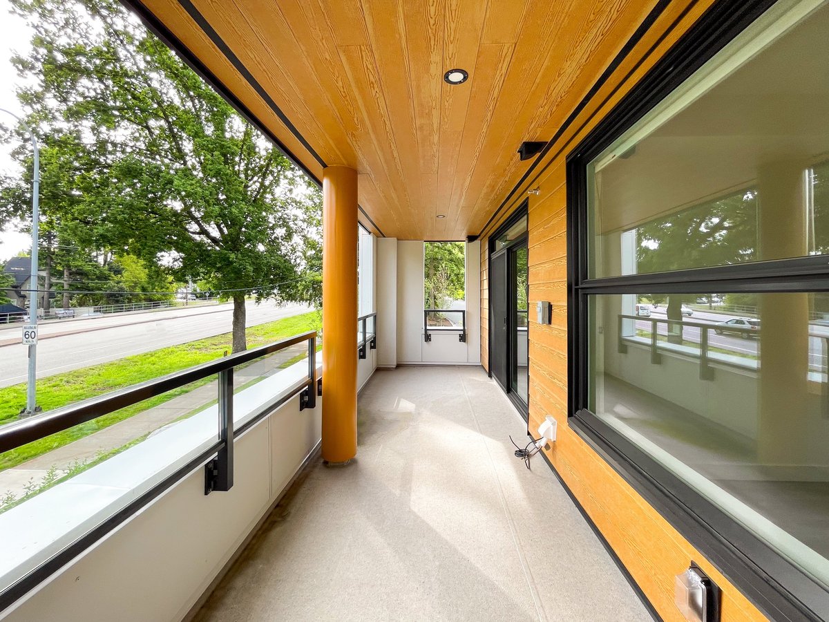 2635 King George Boulevard - Photo 12