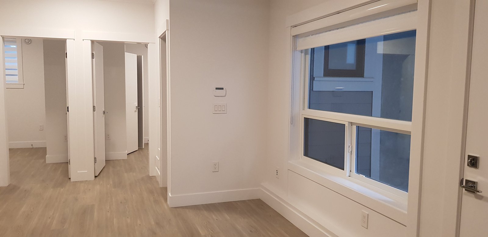 16791 18 Avenue - Photo 2