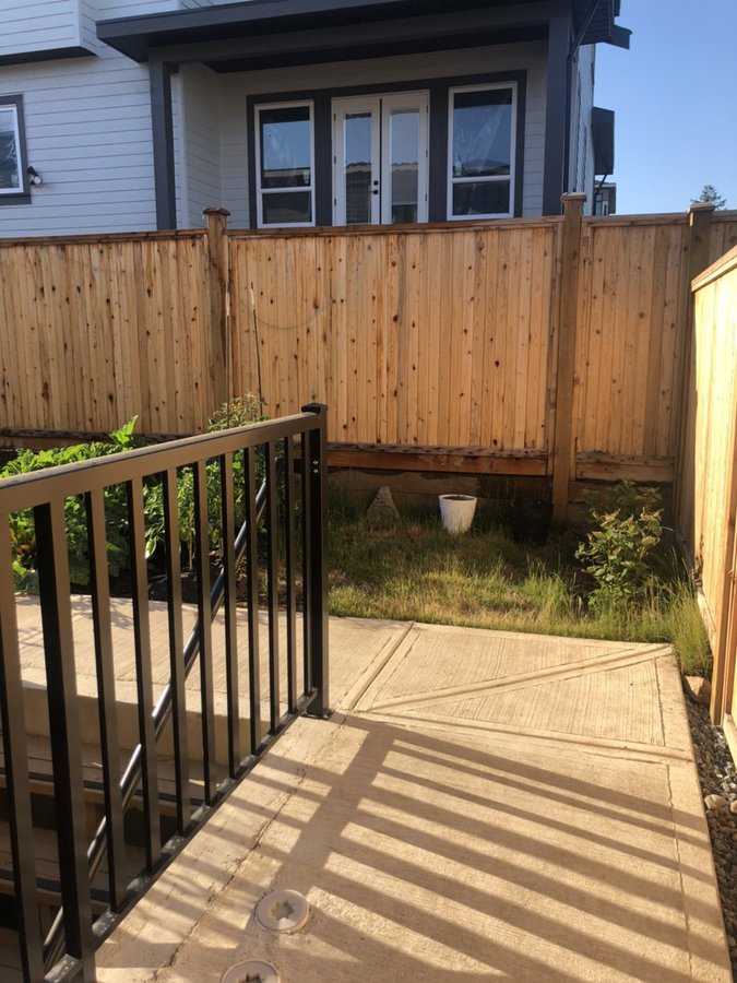 16791 18 Avenue - Photo 8