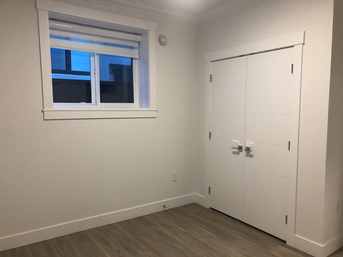 16791 18 Avenue - Photo 5