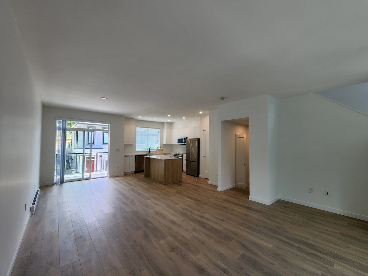 Surrey 4 Bedroom Apartments Condos and Houses for Rent