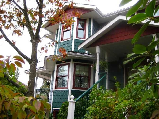 54 Avenue - Photo 4