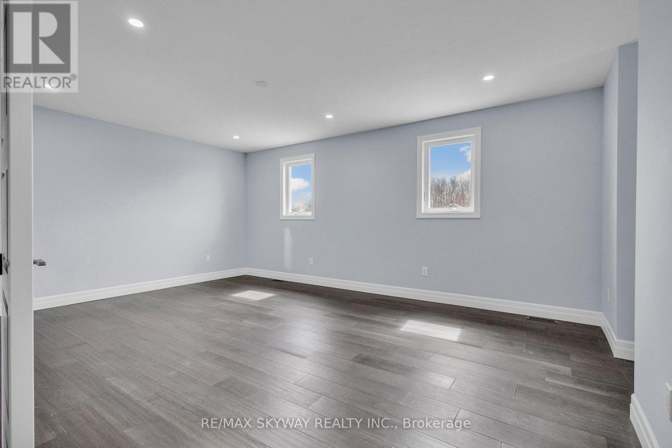 176 FOXBOROUGH PLACE - Photo 15