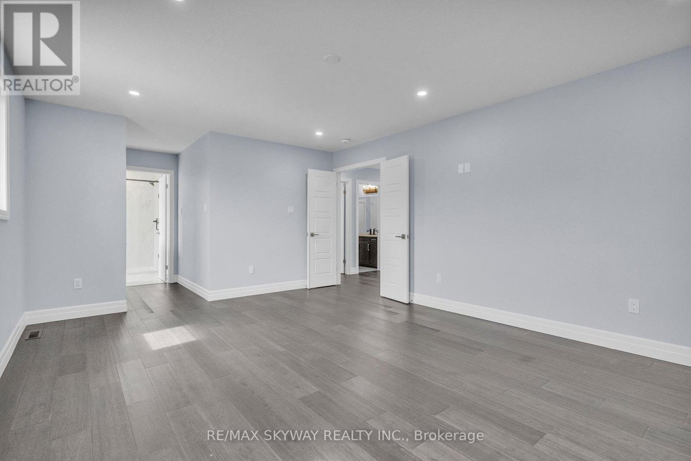 176 FOXBOROUGH PLACE - Photo 39