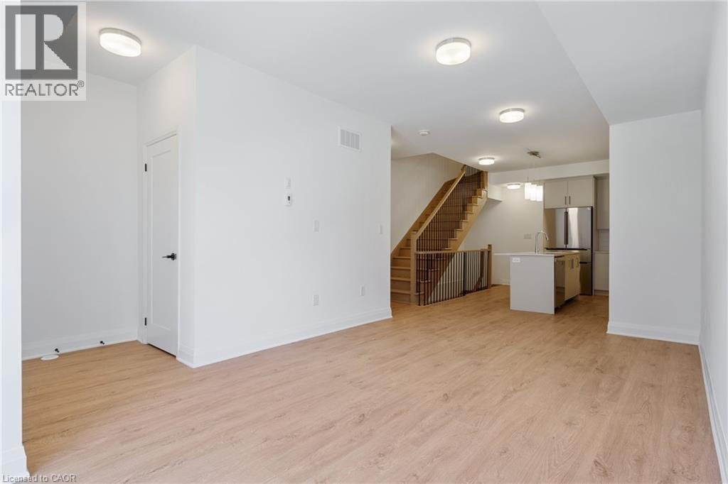 30 BURLEIGH Mews - Photo 3