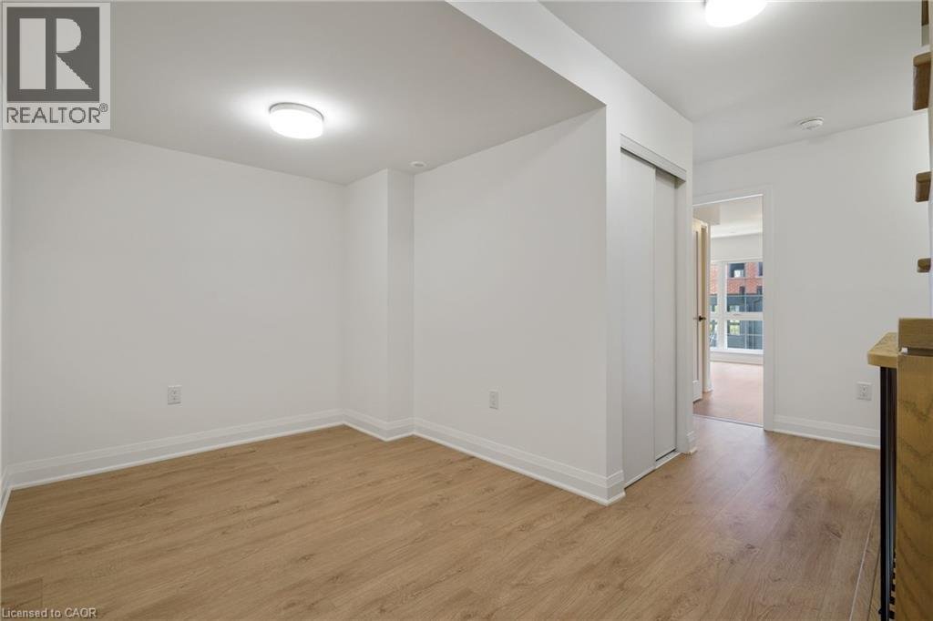 30 BURLEIGH Mews - Photo 8