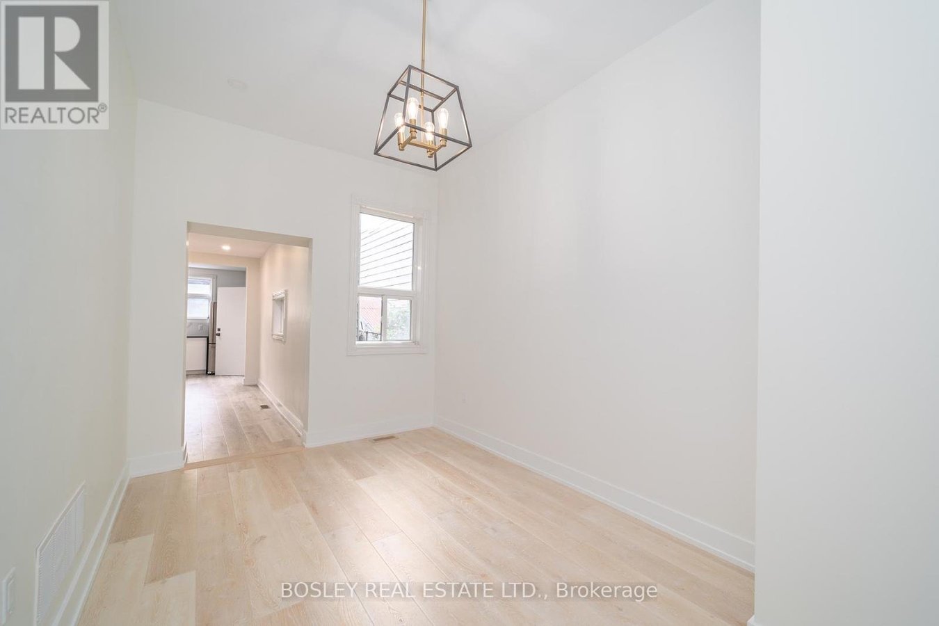 2 - 13 MANSFIELD AVENUE - Photo 5