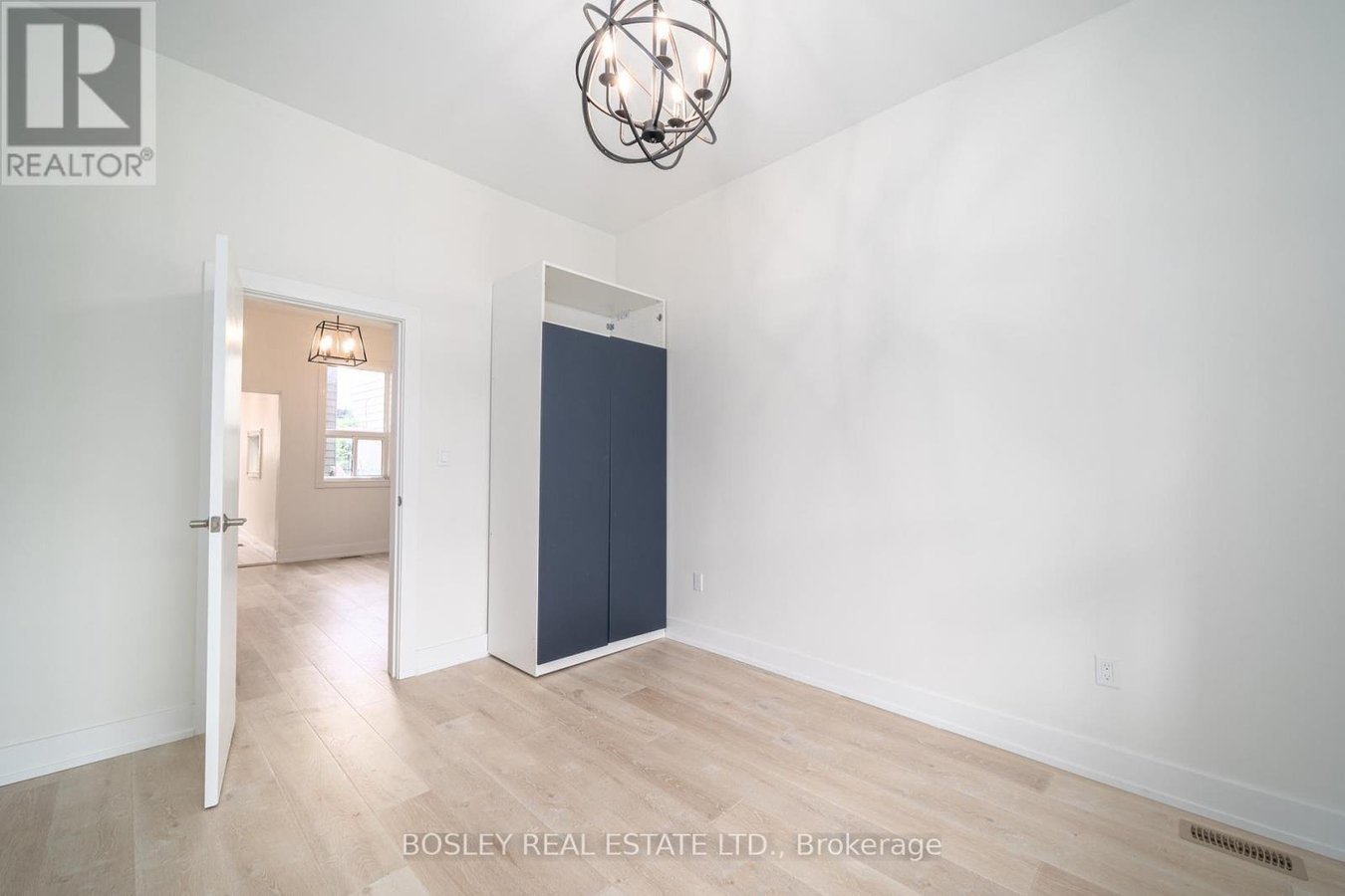 2 - 13 MANSFIELD AVENUE - Photo 7