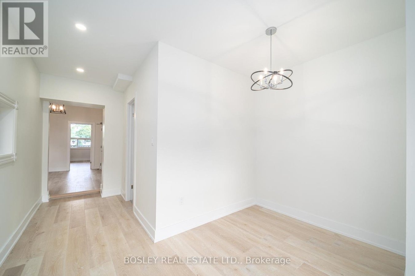 2 - 13 MANSFIELD AVENUE - Photo 12