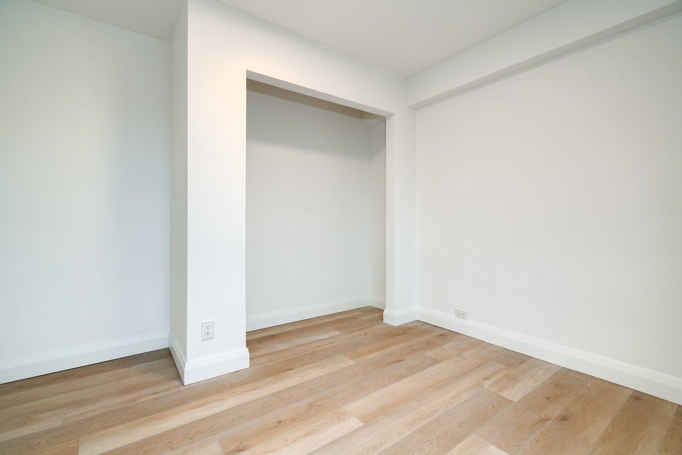 2707 Yonge Street - Photo 5