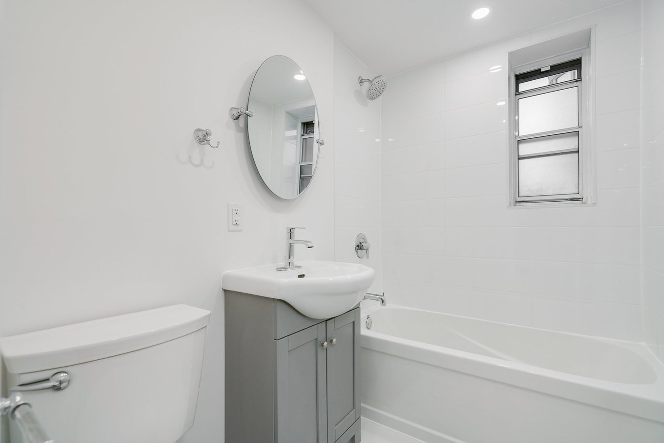 2707 Yonge Street - Photo 7