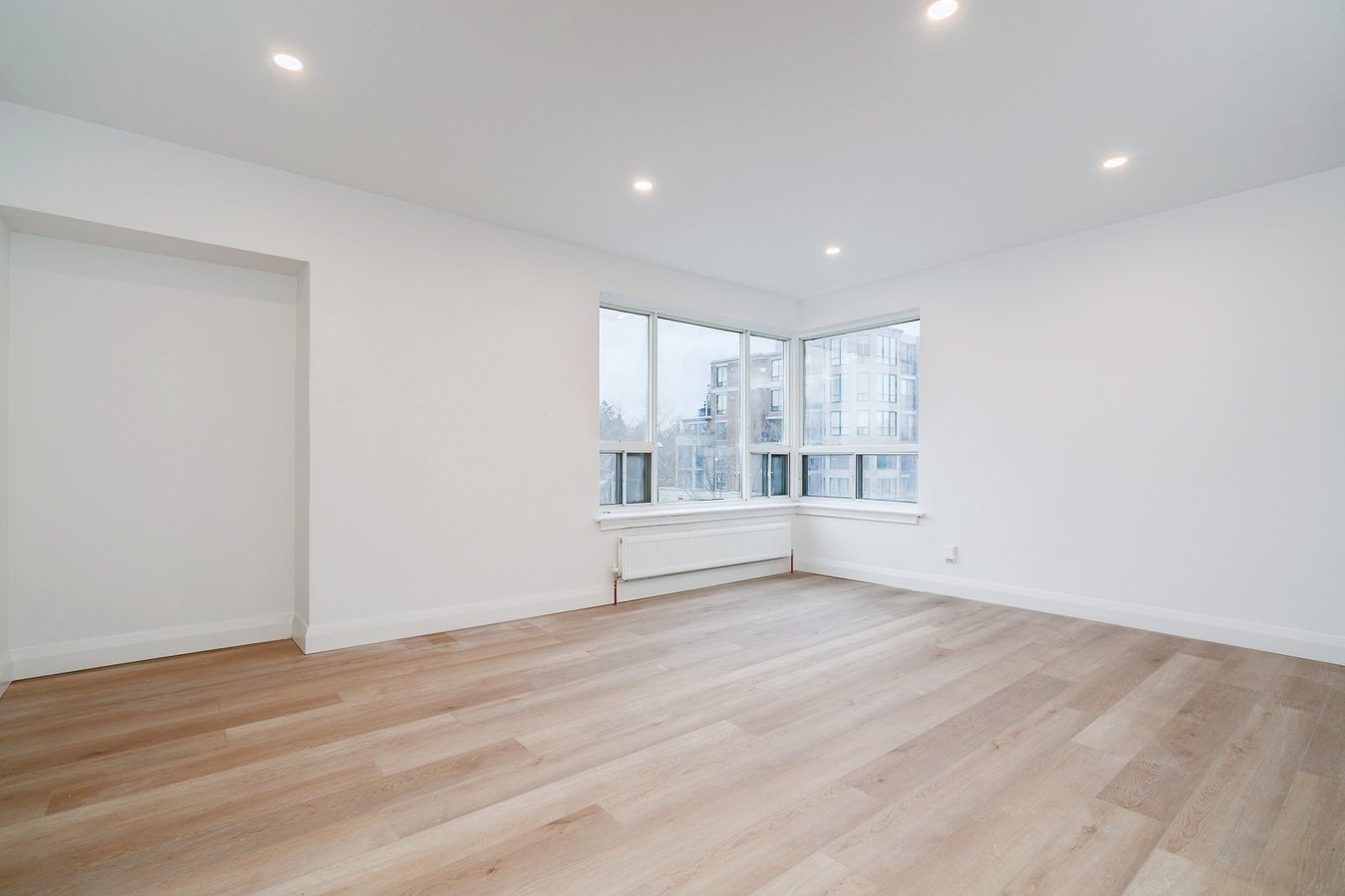 2707 Yonge Street - Photo 6