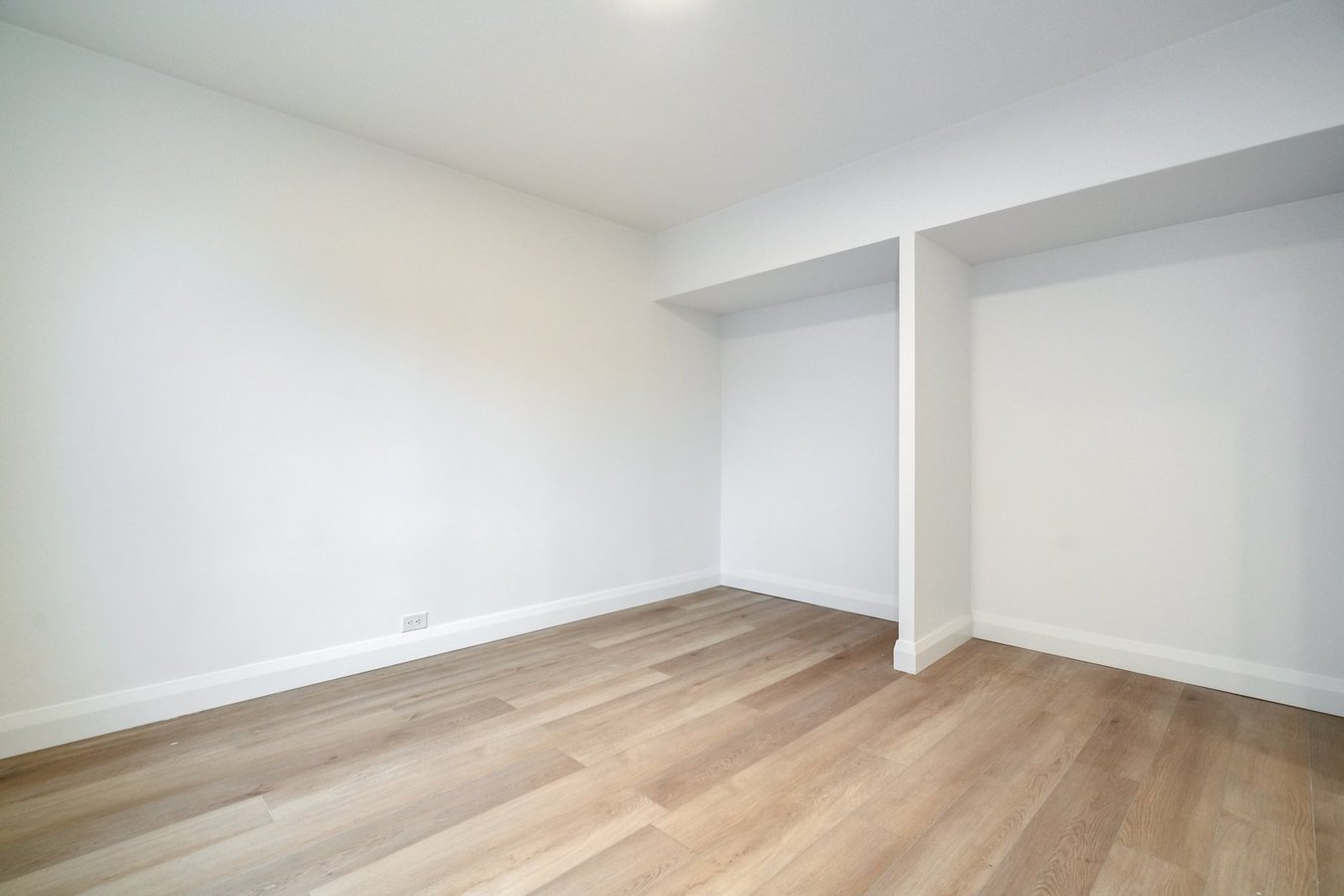 2707 Yonge Street - Photo 9